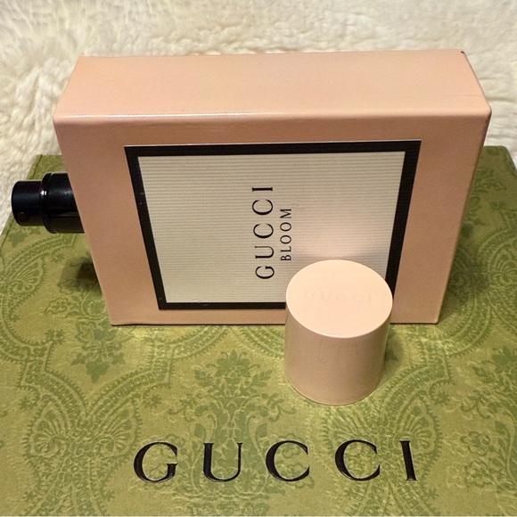 GUCCI Bloom Eau De Parfum – Women’s Luxury Floral Scent 100 ml - Picture 15 of 17
